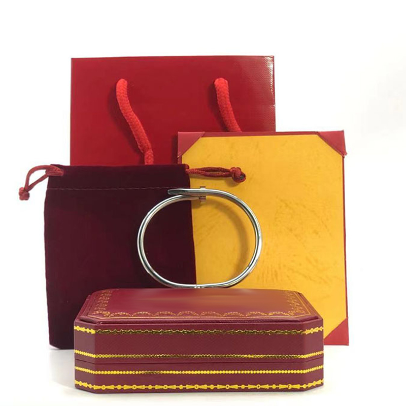 

Love nail Bracelet Women A Set of Packaging Stainless Steel Cuff Bangle Open Nails In Hands Christmas Gifts for Girls Accessories Wholesale Europe and America