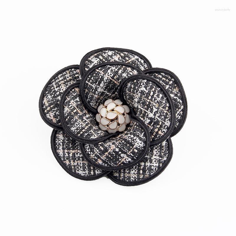 

Pins Brooches High-end Vintage Fabric Camellia Flower For Women Fashion Suit Cardigan Lapel Corsage Badge Jewelry Gifts Seau22