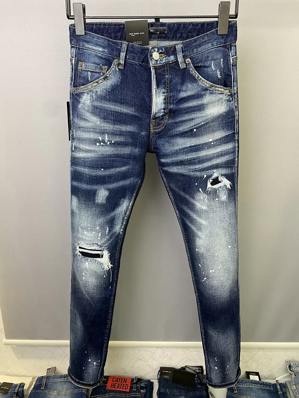

DSQ2 Jeans Mens Luxury Designer Jeans Skinny Ripped Cool Guy Causal Hole Denim Fashion Brand Fit Jean Men Washed Pants 61269, 9826 blue