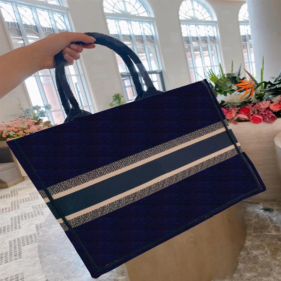 

2021 New Large Shopping Bag High Quality Women's classic Fashion Embroidered Luxury Designer Tote Handbag Ladies Casual Shoul270t, Black