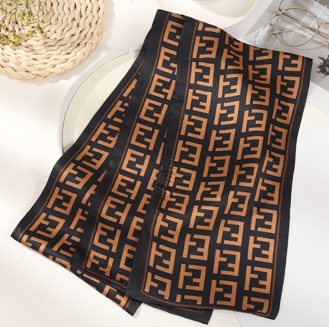 

Lots Luxury Designer Letters Print Floral Silk Scarf Headband for Women Fashion Long Handle Bag Scarves Shoulder Tote Luggage Ribbon Head Wraps