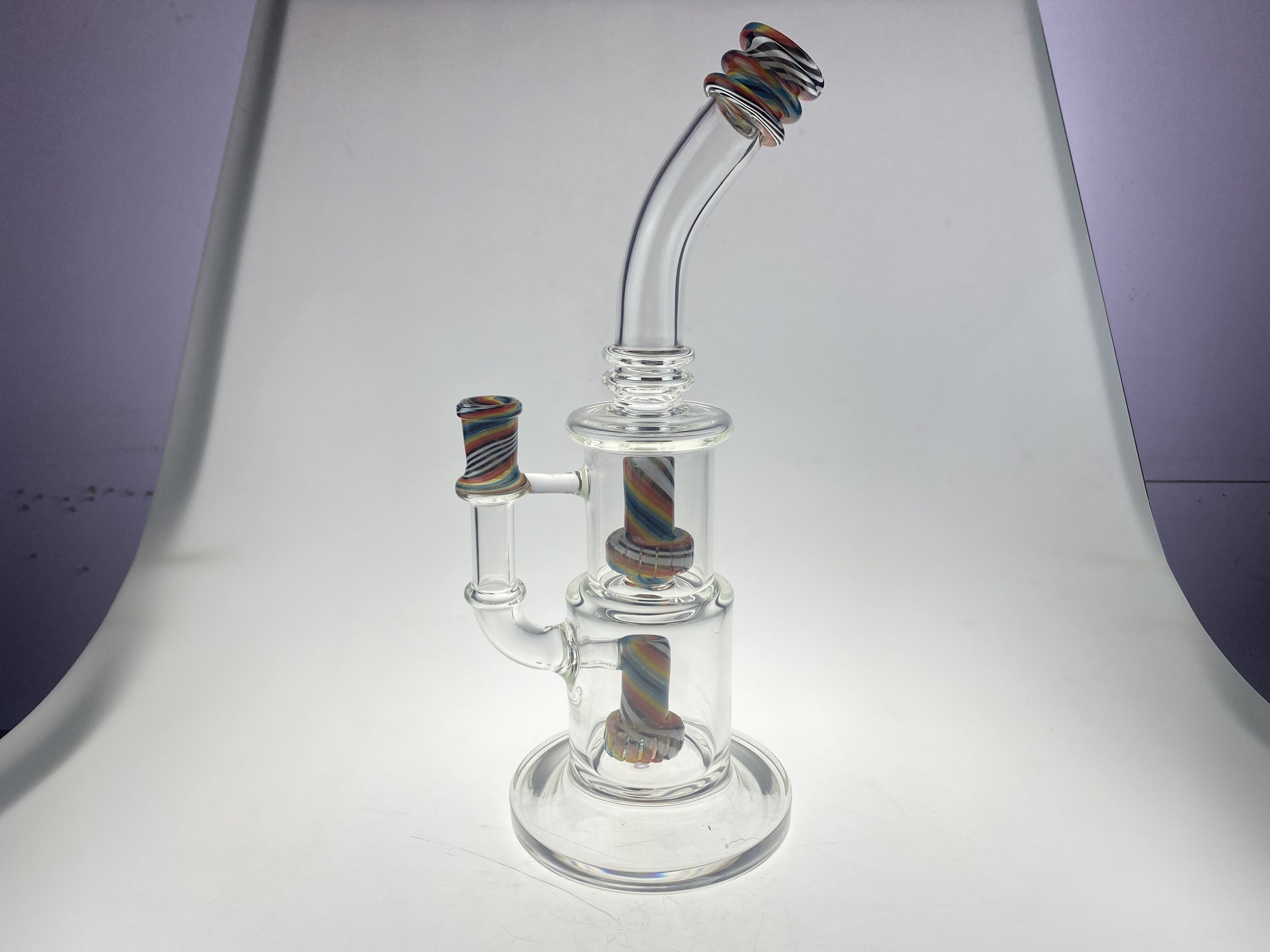 

Discount Unique BIAO Glass Bongs bong Style Hookahs Water Pipes with wigwag 14mm joint