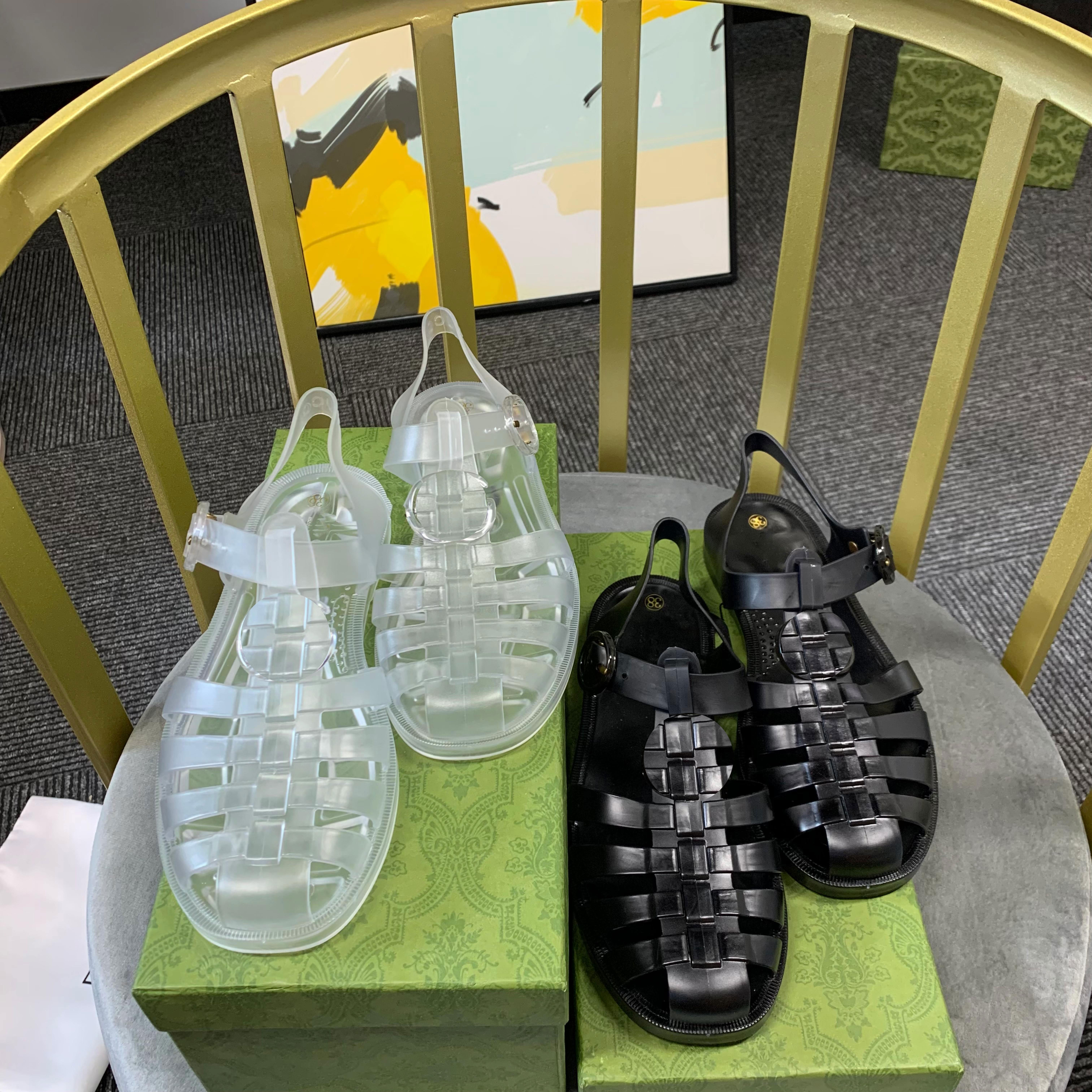 

designers sandals classic rubber slippers jelly sandals flat casual shoe alphabet candy colors outdoor roman shoes size 36-45