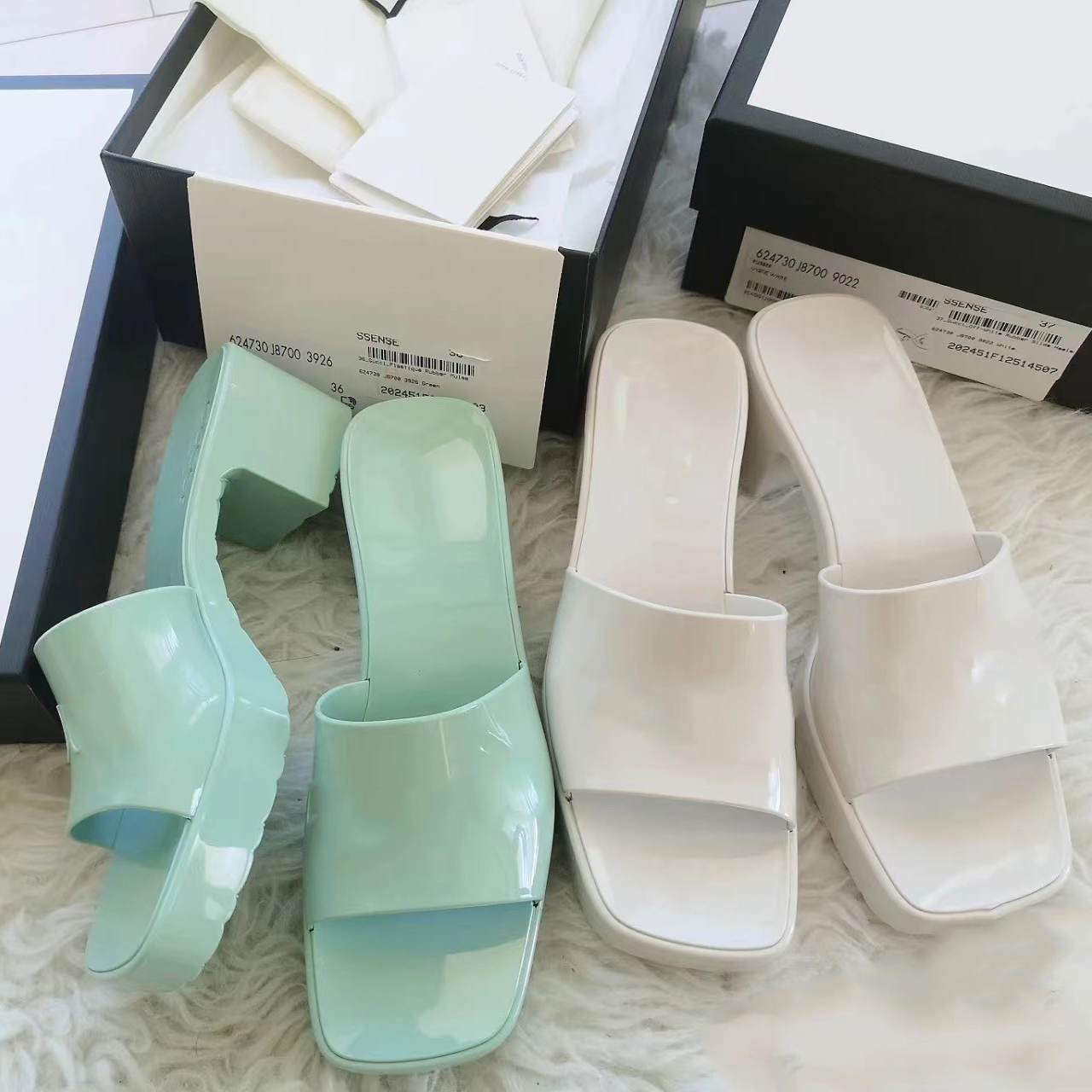 

rubber slide slippers Top Designer Ladies Sandals Summer Rainbow Jelly Transparent Platform High Heels Womens Leather Letters Casual Fashion Beach Shoes