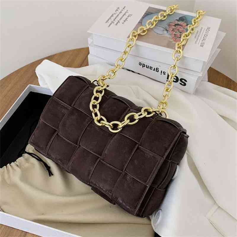 

Designer bottegas Handbags e Venetasss European and American metal thick chain woven frosted hand 2022 pillow texture messenger bag women's