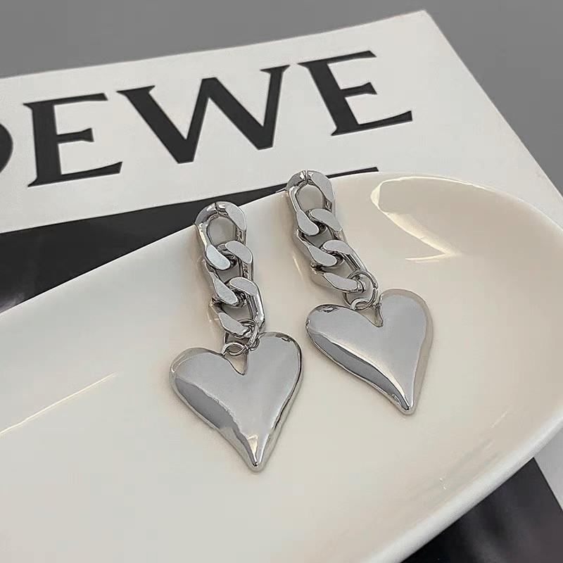 

Dangle & Chandelier Women's Fringe Chain Earrings Fashion Heart Drop 2022 Trend Jewelry For Women Punk Stud EarringsDangle
