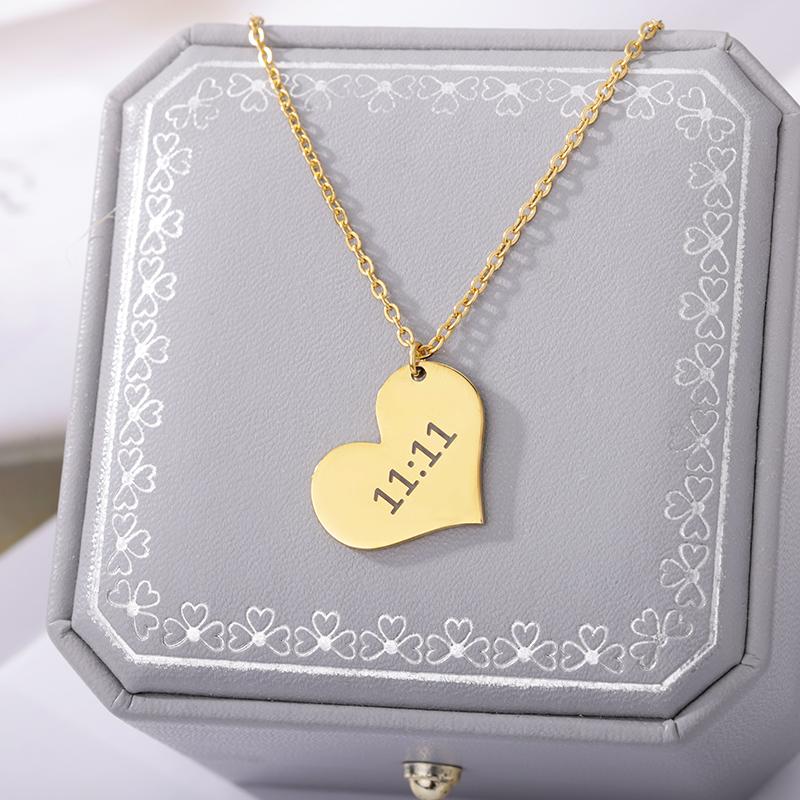 

Chains Stainless Steel 1111 Heart Shape Necklaces For Women Lucky Angel Number Letter Necklace Wedding Couple Jewelry GiftChains