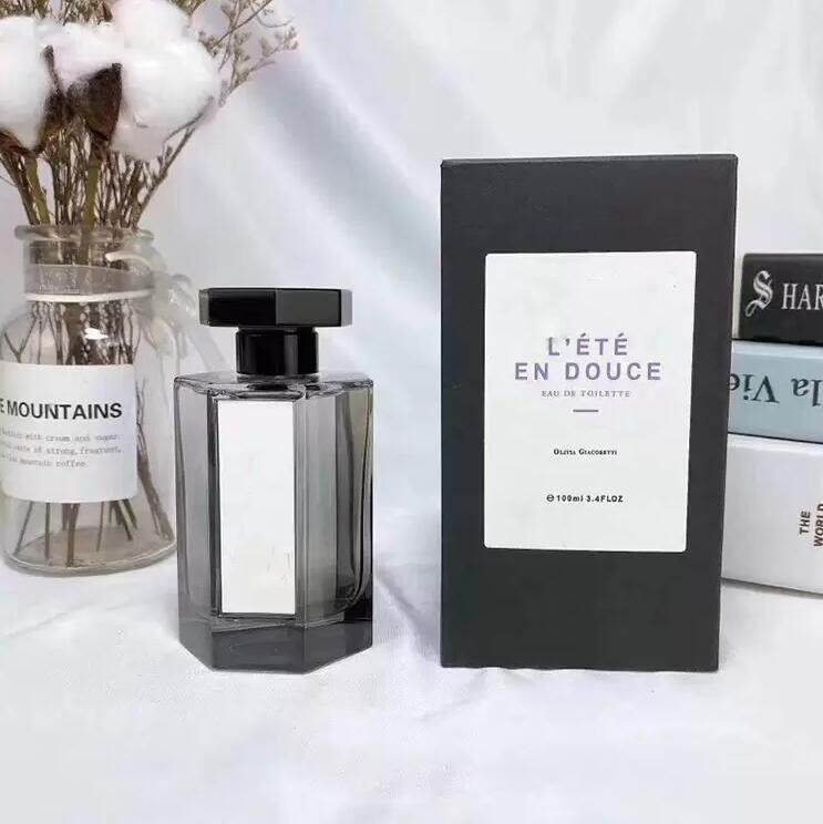 

Artisian Series Perfume 100ml 8 Flavors Classic Fresh And Long Lasting Deodorant Spray Passage D'Enfer Voleur De Roses La Chasse Aux Papillons