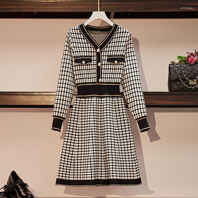 

Plus Size Dresses Autumn Winter Lady Knit Retro Plaid A-line Dress For Women V-neck Long-Sleeved Elastic Knitted Sweater -4XL Echm22, Picture color