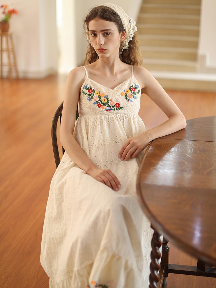 

Casual Dresses Women Dress Summer V-neck Slip Elegant Flower Embroidery Big Swing 100%Cotton Lace Suspender Ropa Mujer Talla GrandeCasual, Apricot