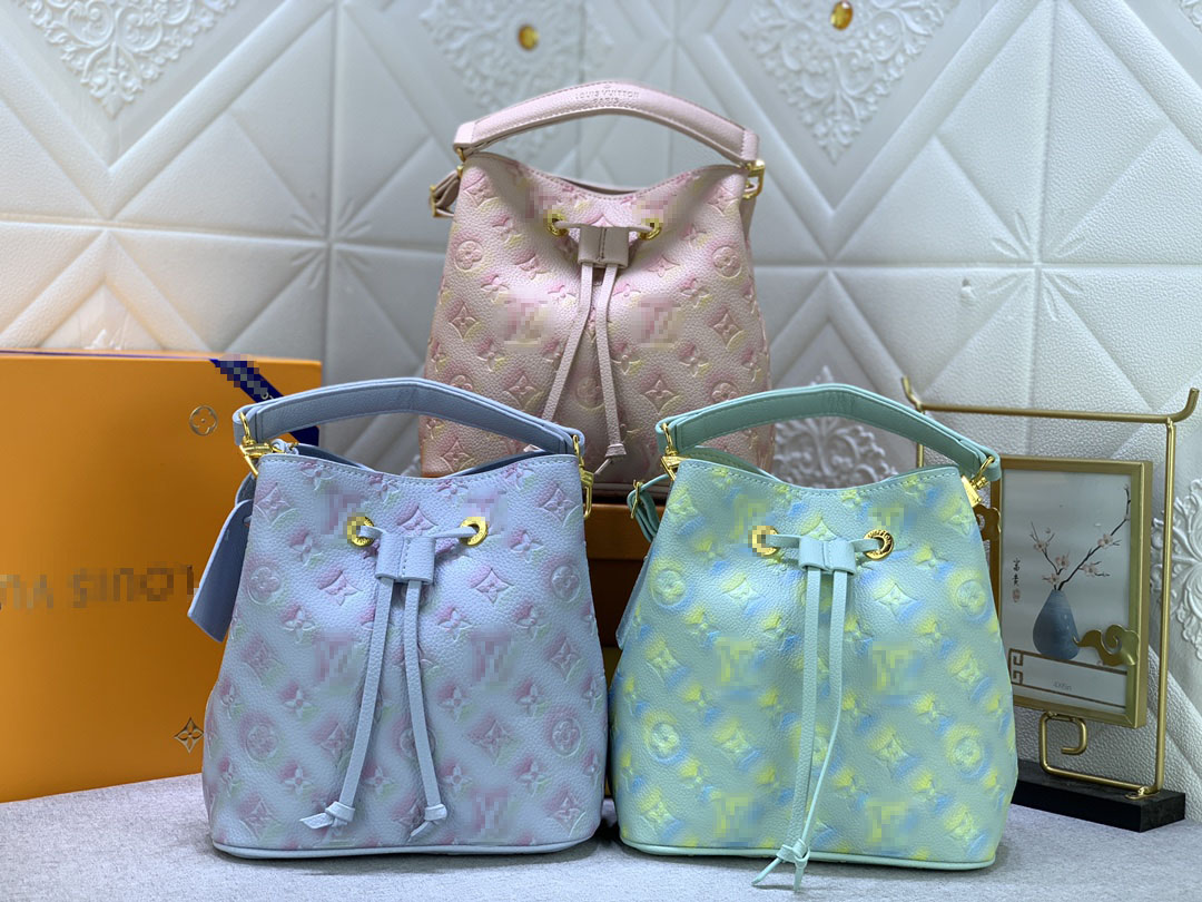 

GGs Louiseity 1 Viutonity LVS YSLitys Bag Embossing hard bucket designer bag gradient, Blue