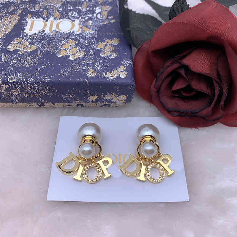 

D home new size pearl letter Earrings women's temperament high-end 925 sier needle women2022 Brand Trend Fashion Design Versatile Ladies Necklace Stud