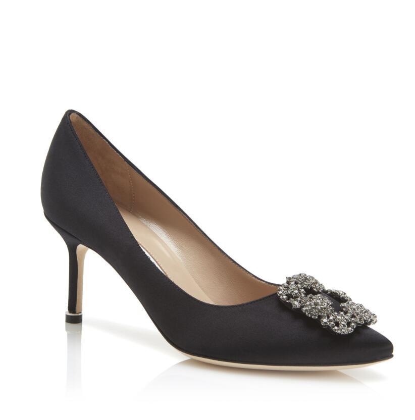 Élégants Sandales Hangisi Sandales Chaussures pour femmes Pumps brillants en satin de bijou en satin boucle haute talons talons robes de fête de