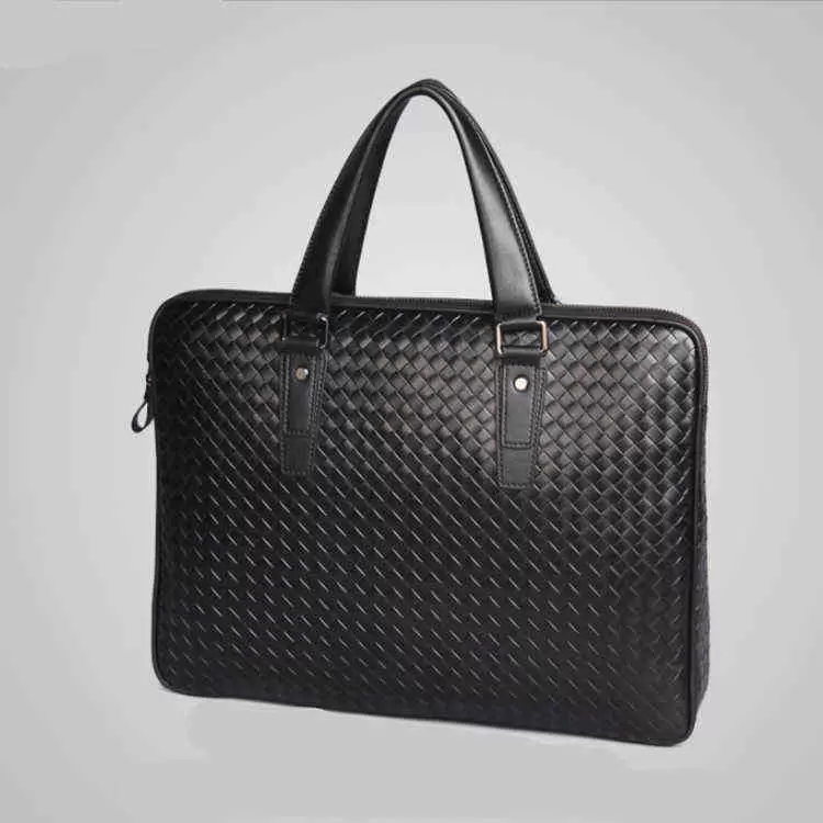 

Briefcases Men's Hand Horizontal Briefcase Woven Grain Head Leather Busins Computer Bag