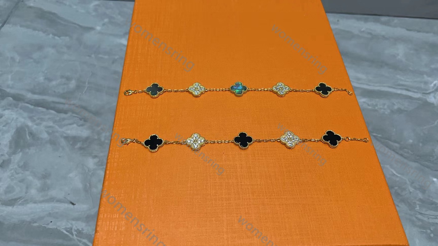 

Classic Four Leaf Clover Bracelet Bangles Women 925 Rose-Gold Diamond Bracelets Gold Silver Rose Nail Bracelet Jewelry