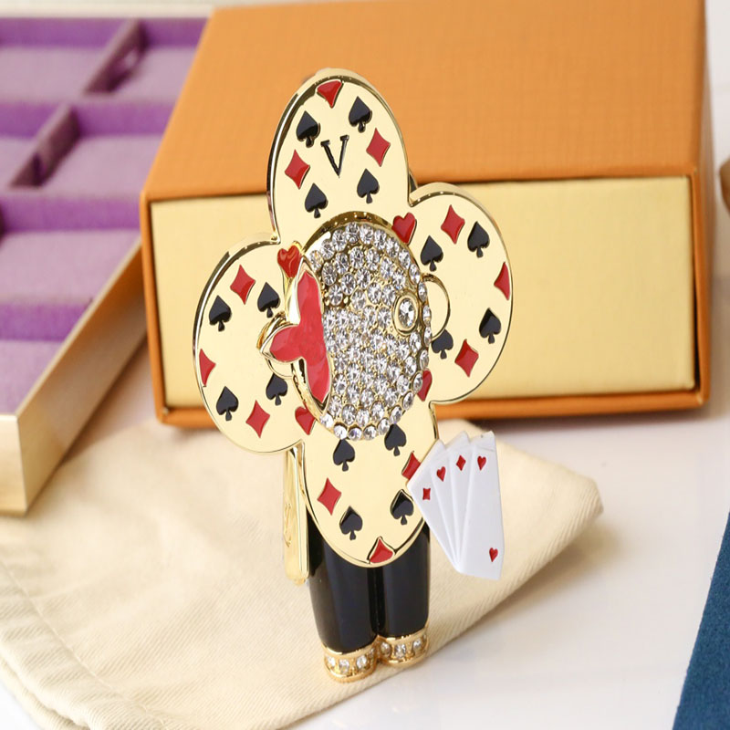 Fashion Keychain Lanyards Luxury Designer Sun-flower Doll Pendant Keychains Keys Buckle Mens Womens Keys Ornaments