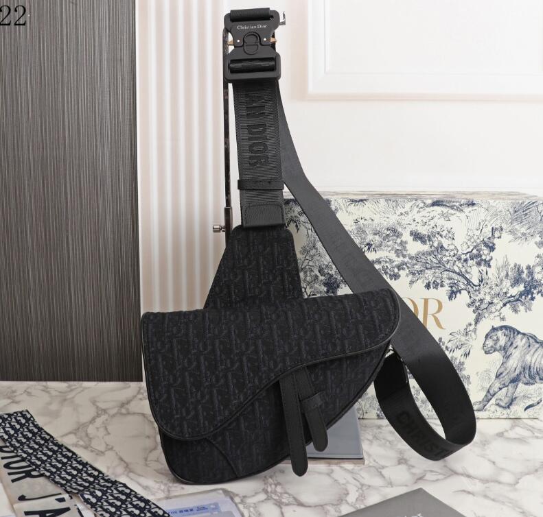 

Dior leather black cloth with first layer cow leather saddle bag size 20x28x5cm model: cd-1040, Colour 1