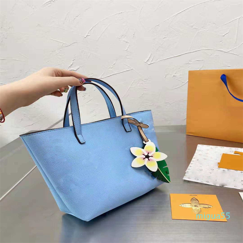 

Classic Fashion Bags Women's Underarm Diagonal Chain Designer Handbags Trend.
