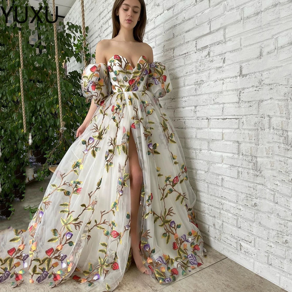 Bourgogne au large de l'épaule tulle une ligne de longues robes de soirée 2022 manches courtes fractionnées 3d fleuriel floral form pro de bal de