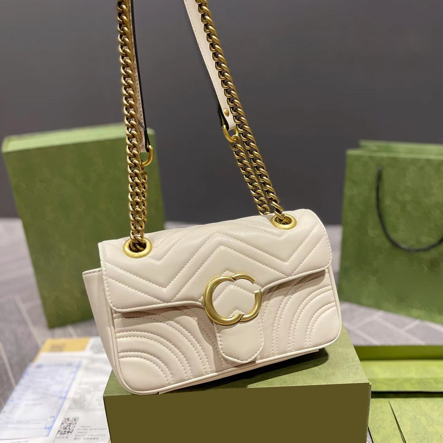 

Designers Bags Women Gold Chain Shoulder Bag luxurys womens Handbag classic Solid Letter Leather Wallet fashion Messenger Purse very nice, White