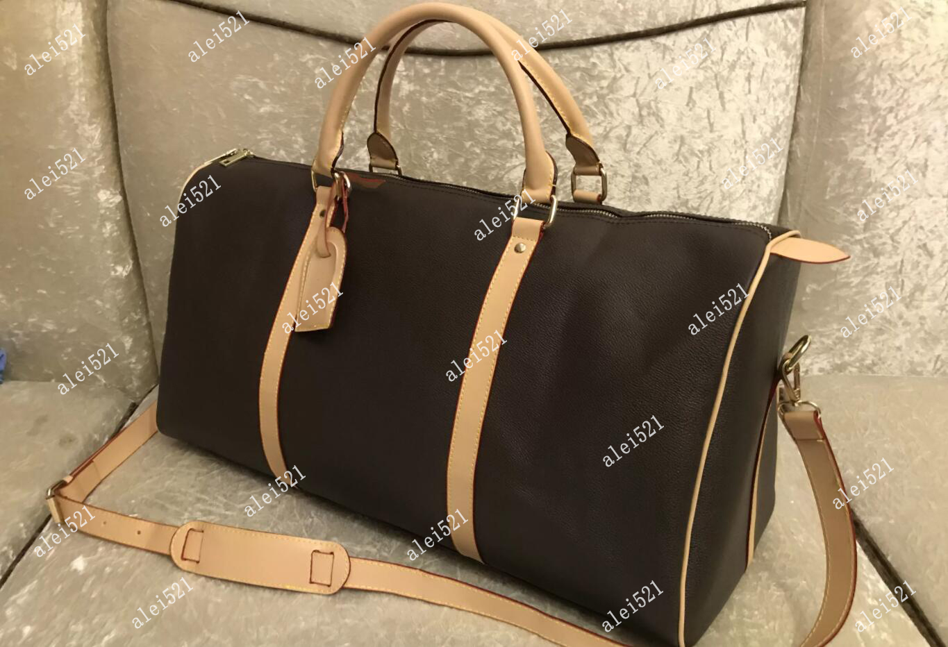 

Designers Handbag Man DUFFLE Travel shoulder Bag Mens Duffel Backpack Outdoor Sport Luggage bag Male Messenger Bags, Light brown