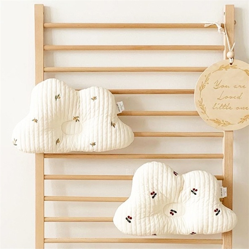 

Cotton Baby Pillow for born Babies Accessories Infant Nursing Pillow Anti Deflection Head Bedding Baby Stuff Room Decoration 220816, Bear a