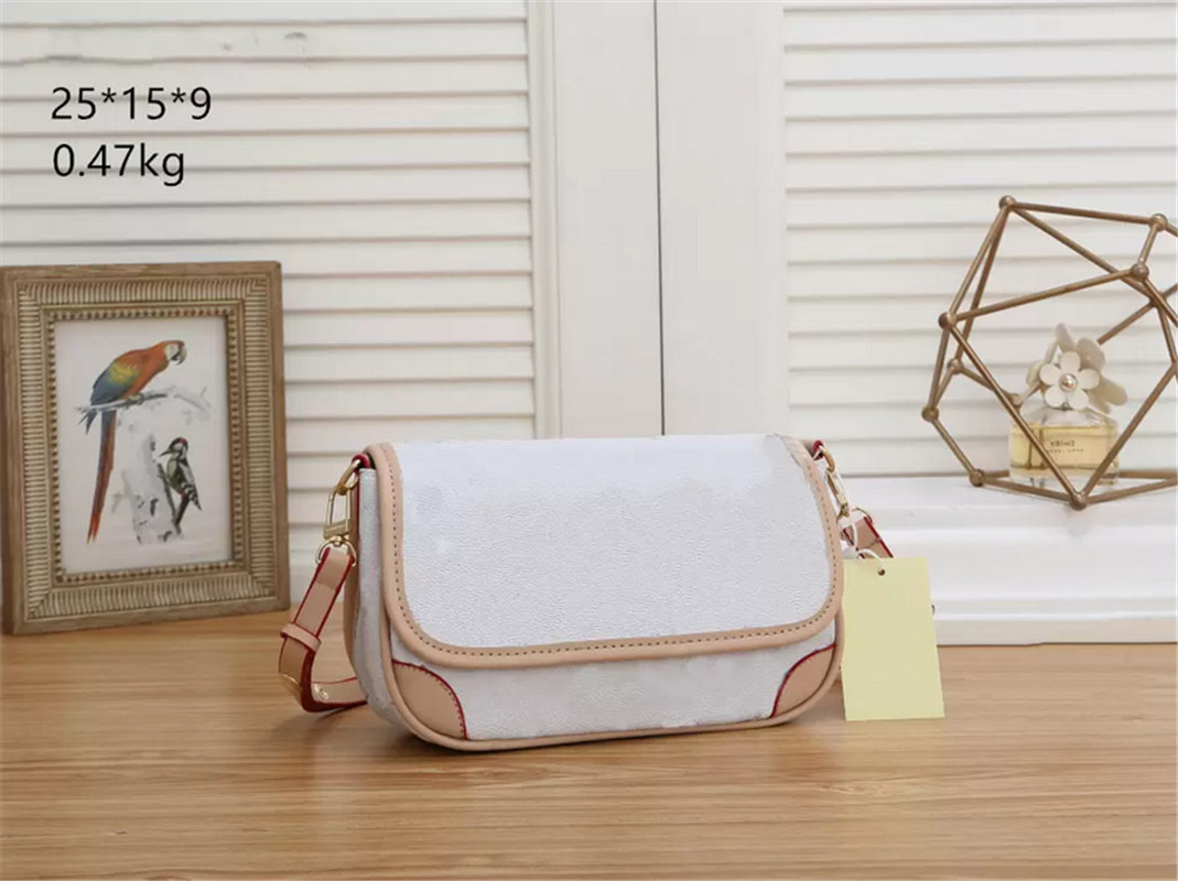 

Famous Brand Designer Messenger Handbag Tote Leather Vintage Pattern Crossbody Handbag Purse New Shoulder Bag Clutch Tote H0602