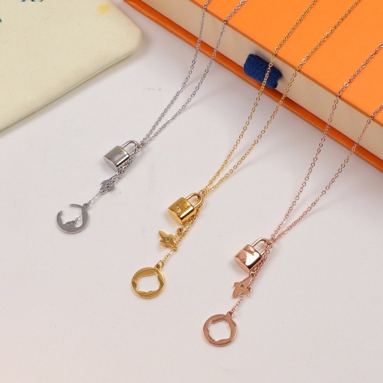 

2022 High quality extravagant Design necklace double flower love letter 316L stainless steel women wedding jewelry wholesale