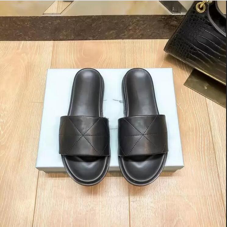

Fashion Woman Flat Bottom Slippers Designer PU Leather Solid Color Water-Proof Sandals Outdoor Leisure Flip-Flops Summer Five Colors Beach Shoes Scuffs Slipper, Not sold separately