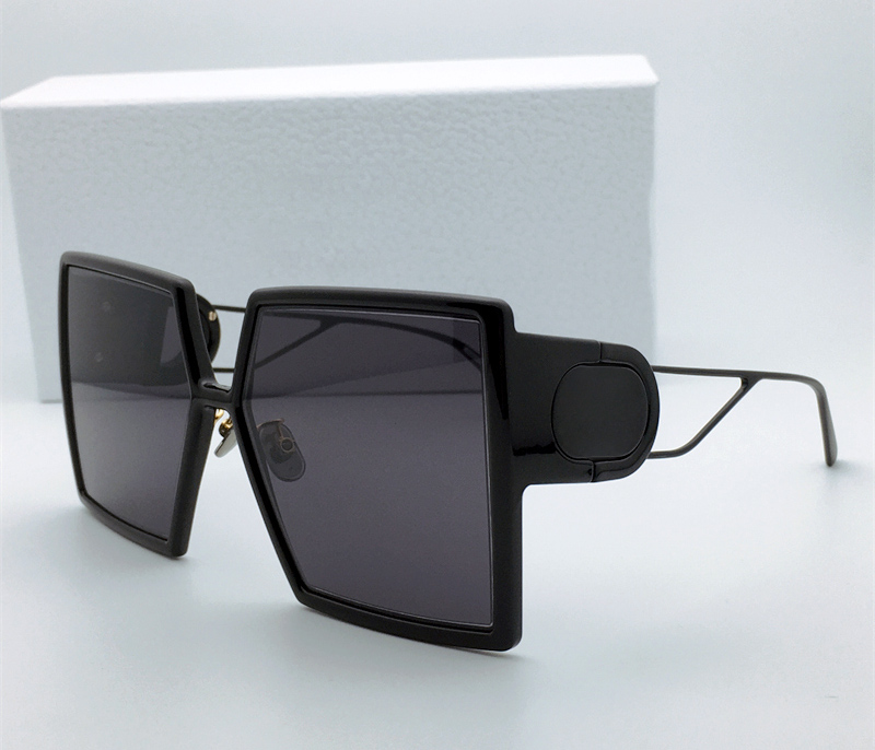 

Fashion designer Montaigne su sunglasses for women classic trend vintage square shape oversized glasses summer versatile style Anti-Ultraviolet come with box