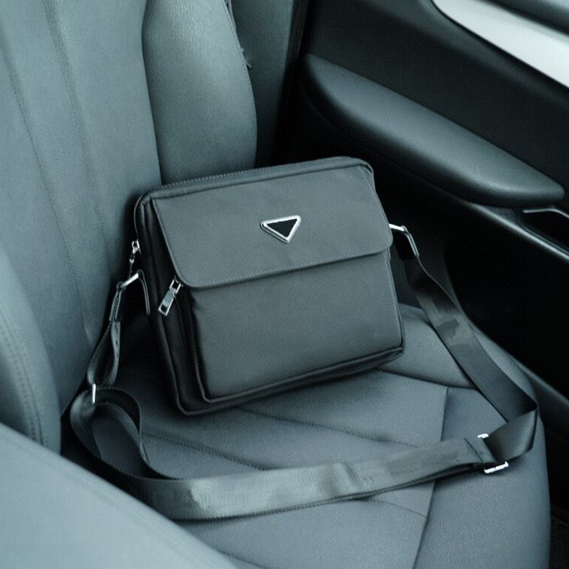 

Nylon crossbody bags mens messenger bag man briefcase fashion classic letter Men single shoulder bag high quality Designer Handbag Totes Mans Cross Body, Black