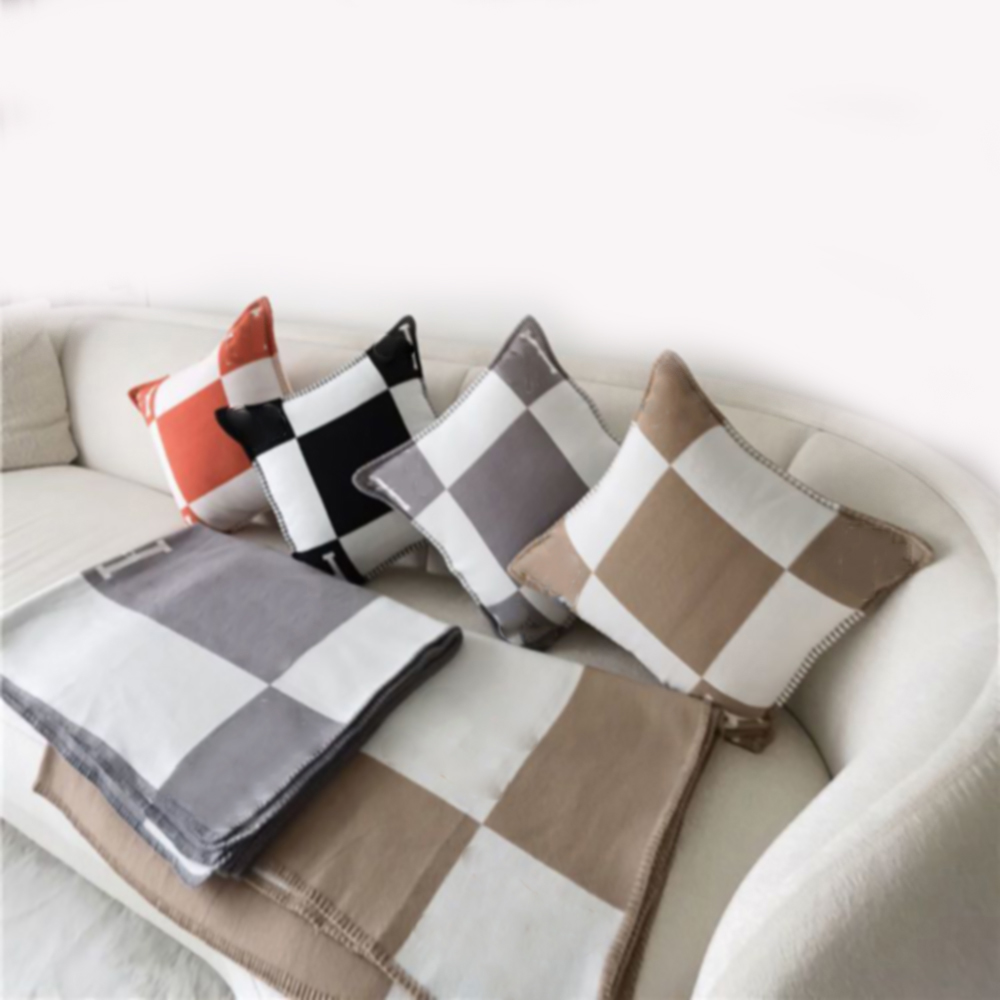 

Fashion thick cashmere shawl throw pillow casual sofa cushion wool knitted 60*60cm, brand shawl blanket size 130*175