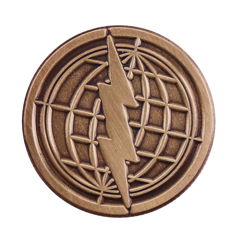 

Earthbound Franklin Badge Enamel Pin Mother Series Brooch, As picture