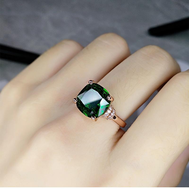 

Wedding Rings Cubic Zirconia Green Crystal Party CZ Square Jewelry Wholesale For Women Girl Gift Womens Finger DropWedding