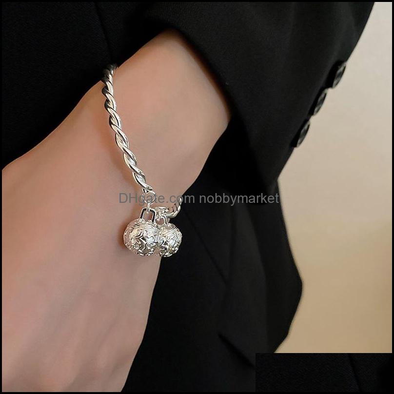 

Bangle Fashion Women Bell Pendant Bracelet Drop Delivery 2021 Charm Bracelets Jewelry Nxftu