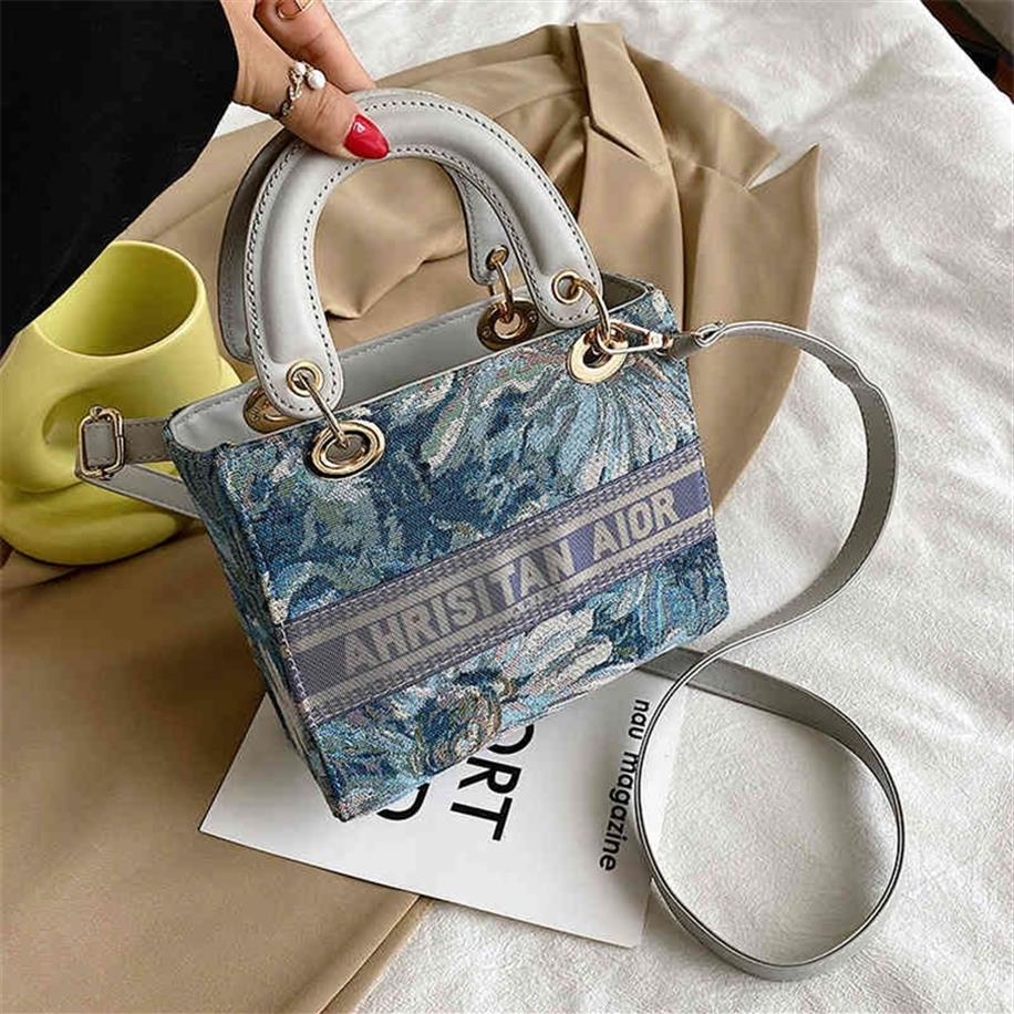 Outlet 80% sur le sac à main de style étranger Femelle 2022 Nouvelle mode Diana Sac Net Net Red Single Single Messenger Sac RNZG245M