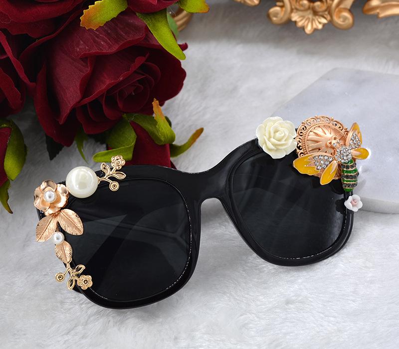 

Fashion Sunglasses Frames Insect Bee Butterfly Green Leaf Pineapple Elegant Leisure Vacation