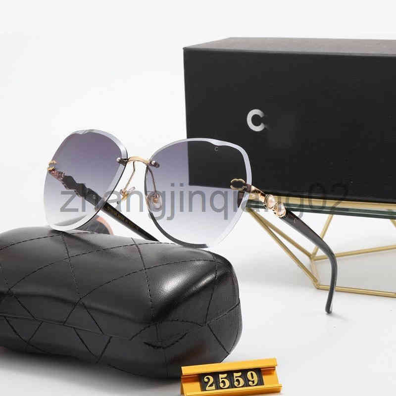 

Designer Channel Sunglass Luxurious Fashion Eyewear Woman Mens Lovers Brand Pop Style Personality Pearl Frameless Womens Ultraviolet Anti Blue Sunglasses
