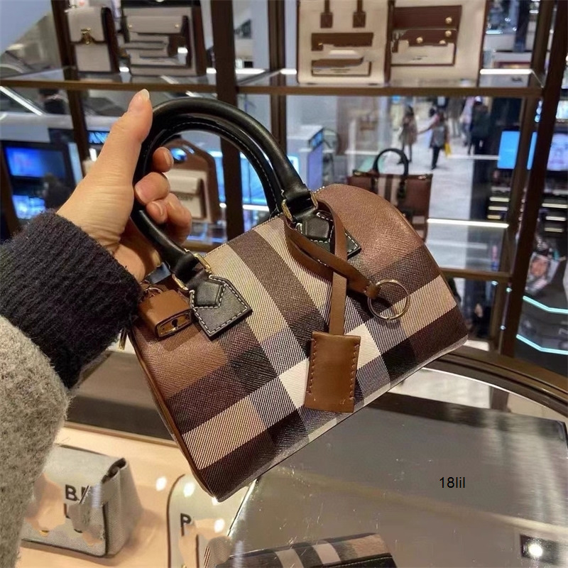 

Designer Burbrerys Women Handbags 2022 latest fashion versatile portable messenger Boston womens bag Have Logo, Plaid