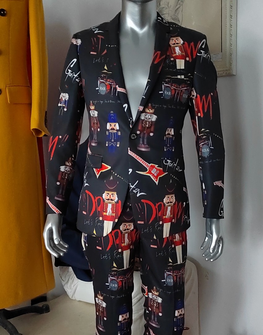 Mode Hommes Tuxedos De Mariage Père Noël Dessin Animé Slim Fit Marié Garçons D'honneur Tuxedos Nouveau Design Homme Blazers Veste Excellent 2 Piè