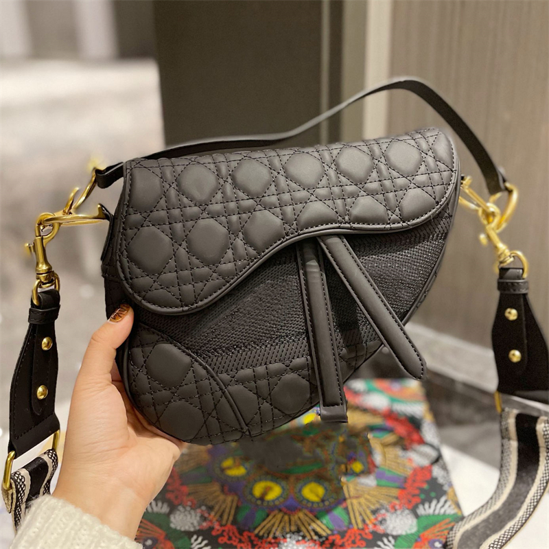 

Luxury pouch purse Bag Designer Handbag Matte Shoulder Bag Women Fashion Leather Saddle belt Bags