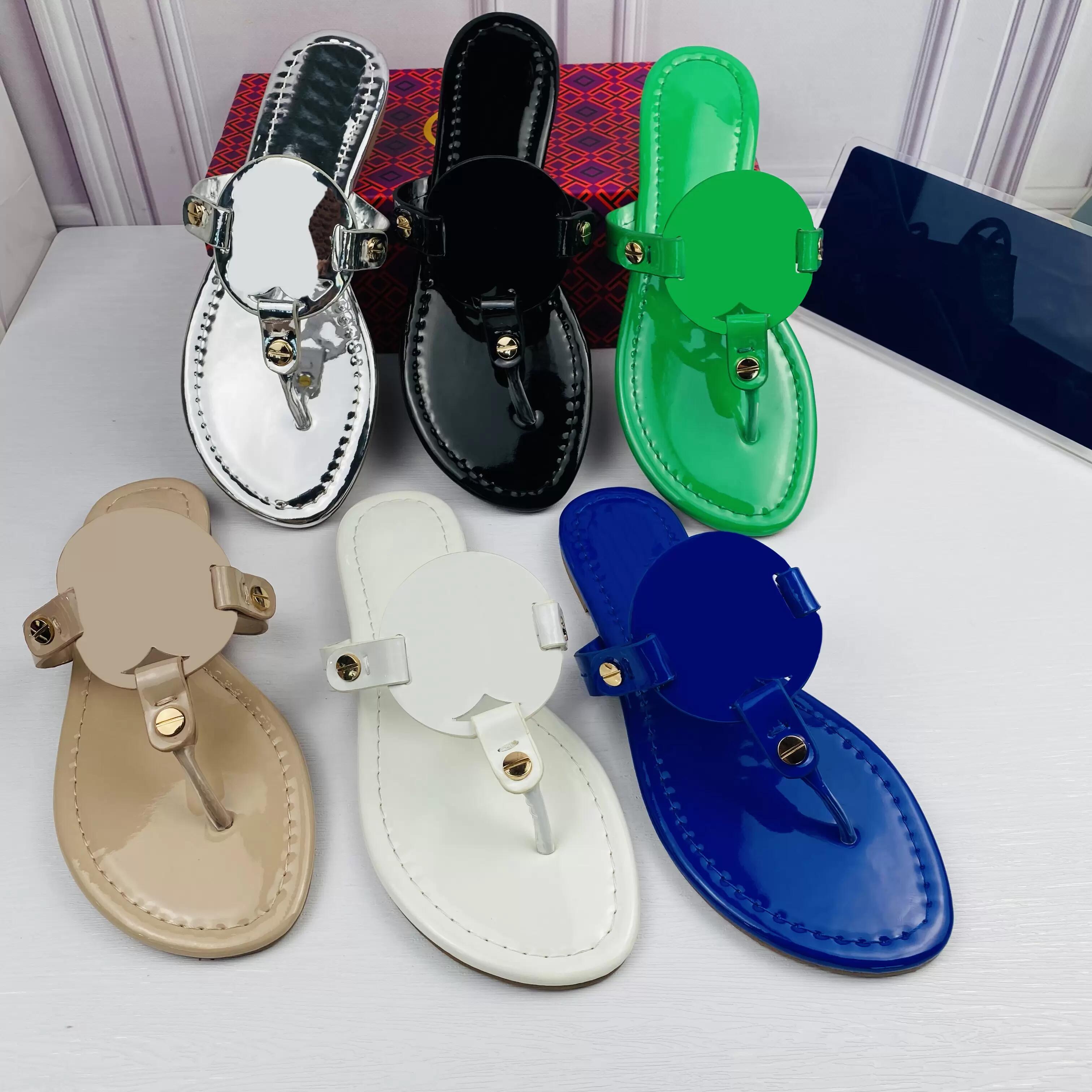 

Brand Women Designer Sandals Cutout Pattern Flats Low Heel Slippers Fashion Luxury Tories Slippers Rubber Summer Flip-Flops Outdoor Beach Shoes, 26