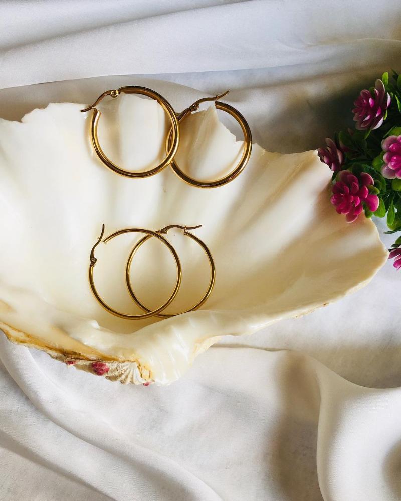 

Hoop & Huggie Gold Earrings For Women Fashion Engagement Wedding Brincos Jewelry Hypoallergenic Pendientes MujerHoop