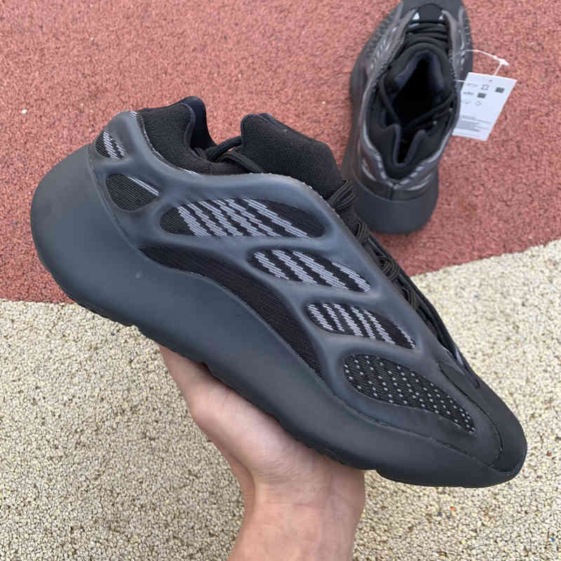 

700 V3 Azael Black 700S Sneakers Glow In Dark Designer Running Shoes FW4980 H67799