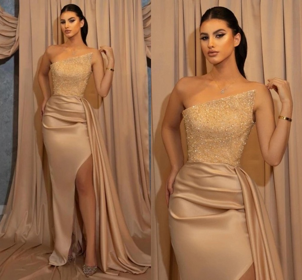 Robes de bal champagne à paillettes scintillantes sexy les paillettes sans manches longues sirène les robes de soirée 2022 BC12795