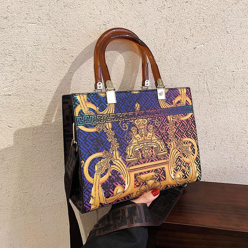 

Classic Designer Tote Bag Fashionable flower Leather Handbags Women High Capacity Composite Shopping Handbag Shoulder Bags Brown Wallets CrossbodyBag