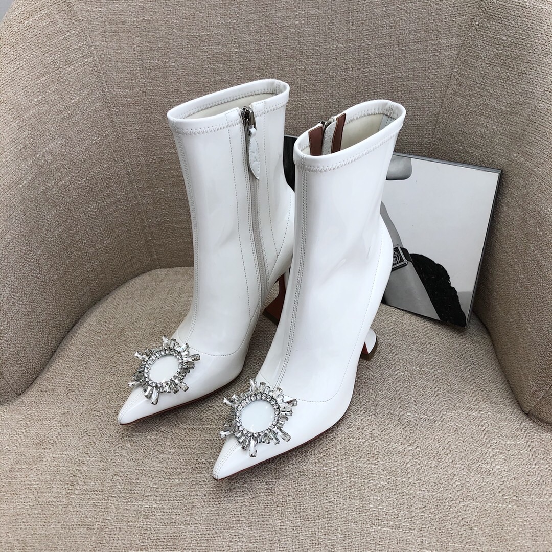 

Luxury Designer Boots Women White Patent Leather Ankle Boots Sun Buckle Cube Stiletto Pointed Toe Side Zip Leather Sole Women Short Boots Amina Muaddi Factory Shoes, White bowties