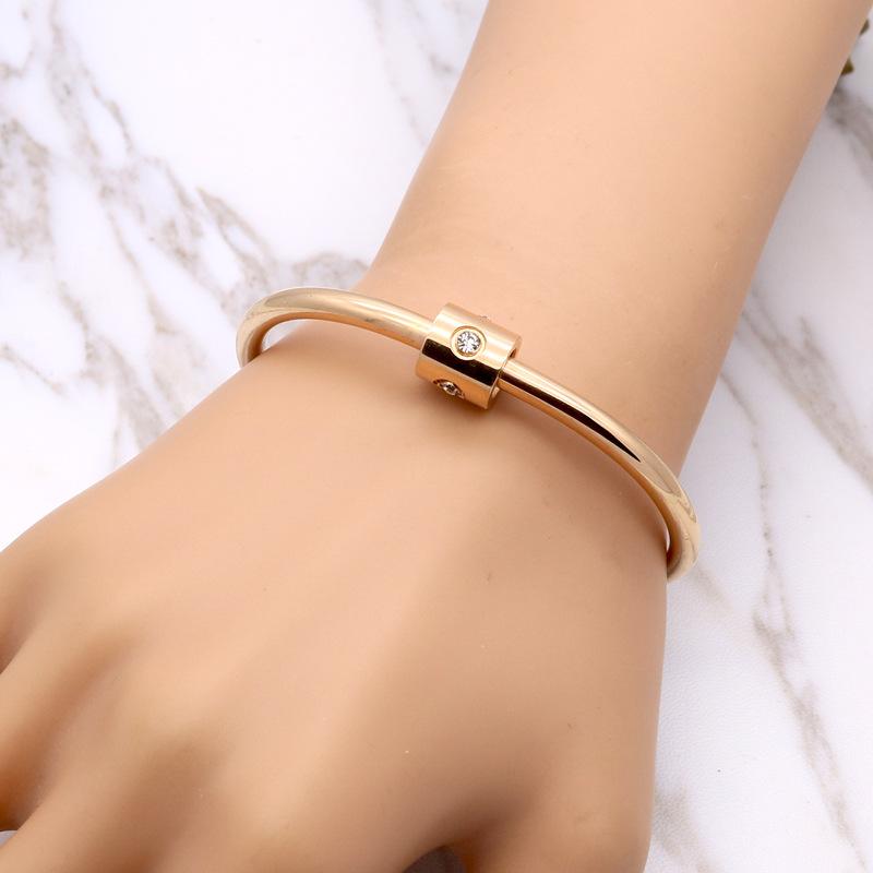 

Top Quality Fashion Bracelets Bangles For Women Gold Silver Color Christmas present