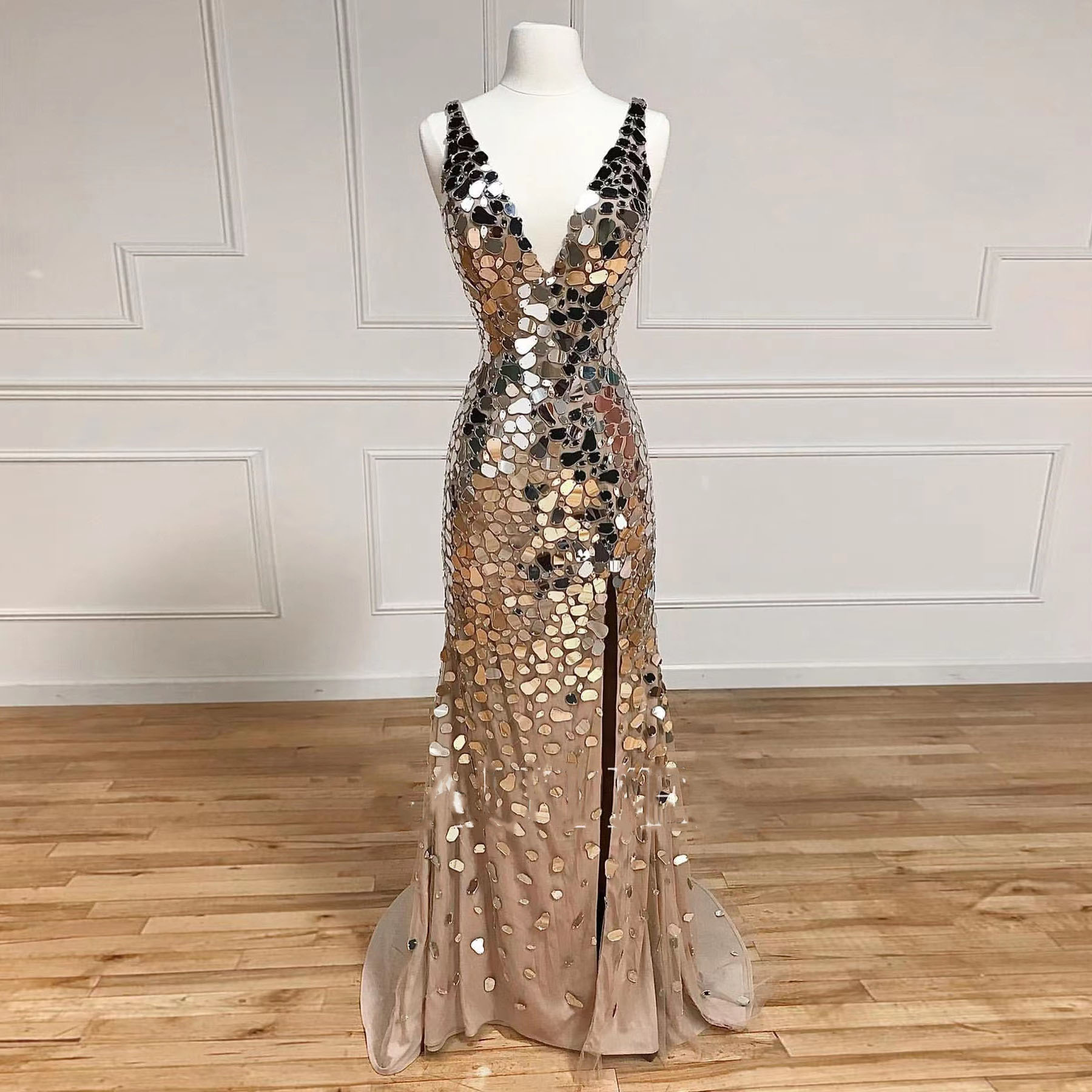 

Sparkly Sequin Mermaid Prom Dresses For Women Deep V-Neck Sleeveless Floor Length Formal Evening Dress Sexy Gowns Vestidos De Noche, Daffodil