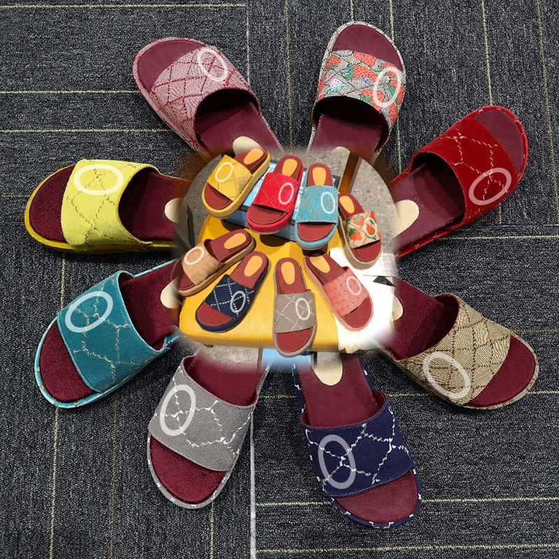

Stylist Woman Men Slipper Platform Sandals Embroidered Alphabet Slippers Summer Beach Slides Fashion Thick bottom Sandals shoes 35-46, Color 17